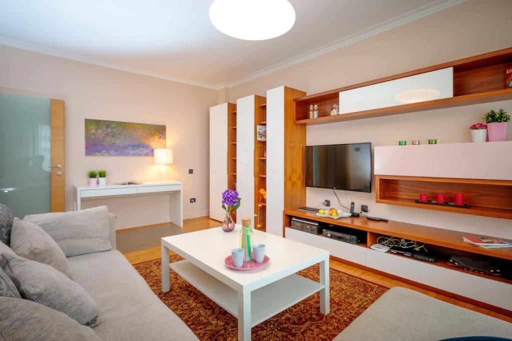 Green Apartment - Top Location, Near City Center! Sofia Exterior photo