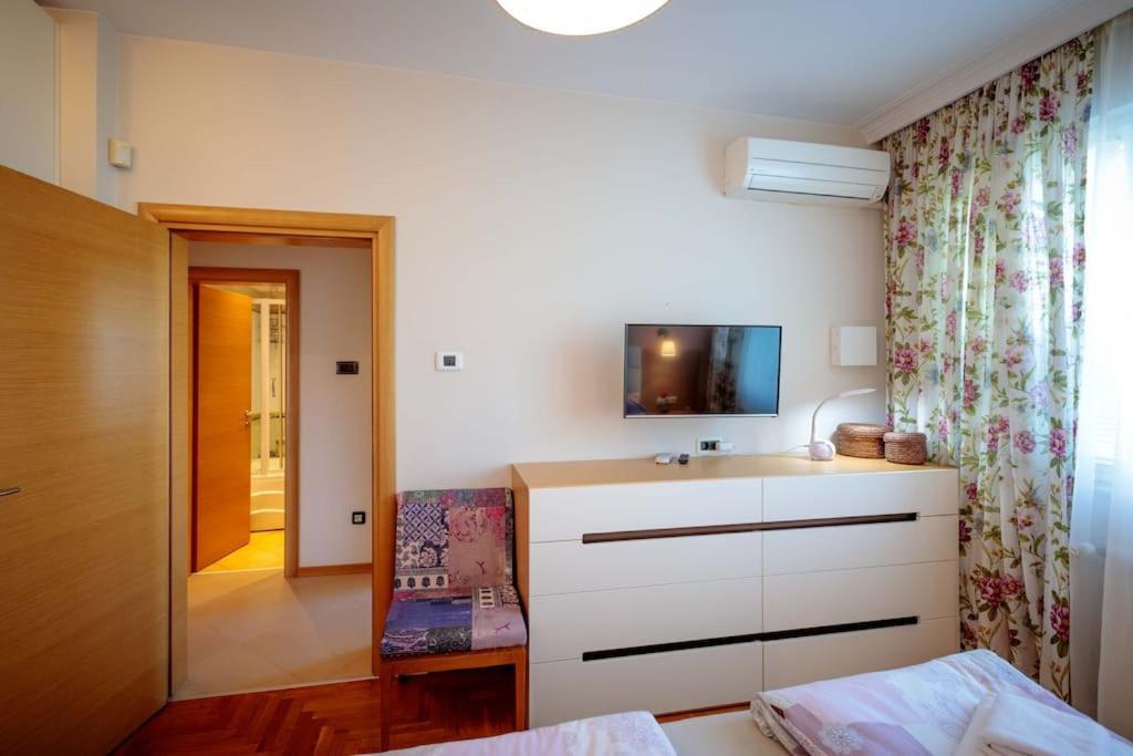 Green Apartment - Top Location, Near City Center! Sofia Exterior photo