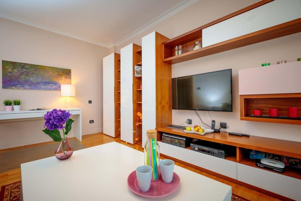 Green Apartment - Top Location, Near City Center! Sofia Exterior photo