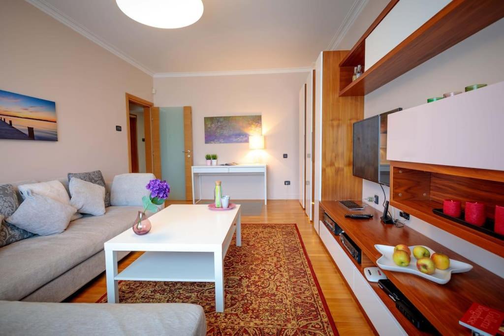 Green Apartment - Top Location, Near City Center! Sofia Exterior photo