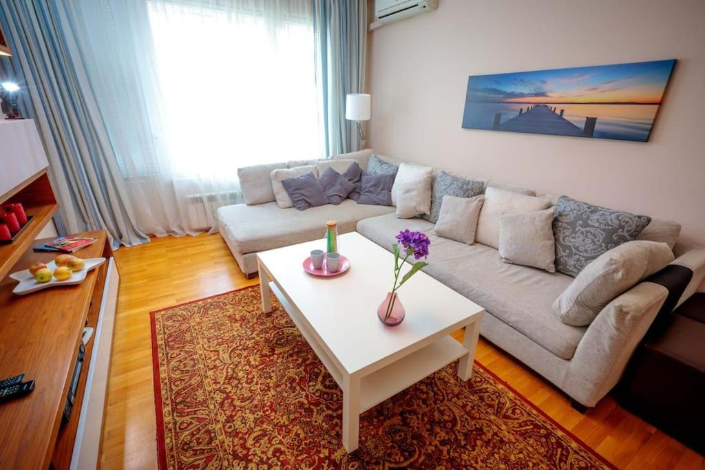 Green Apartment - Top Location, Near City Center! Sofia Exterior photo