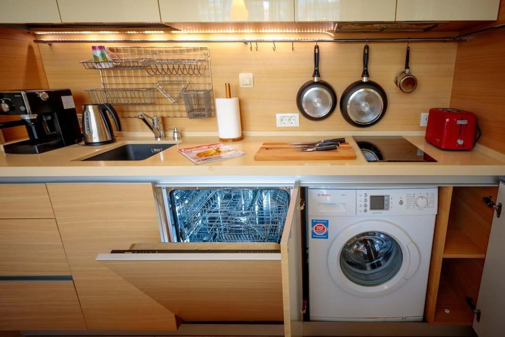 Green Apartment - Top Location, Near City Center! Sofia Exterior photo